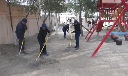 Apoya Policía Saltillo a Jardín de Niños con acciones de mejora del medio ambiente