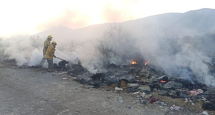 Pirómanos actúan por imitación en Saltillo; ya hay 14 detenidos