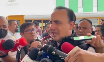 Fructífera reunión con empresarios y cámaras empresariales; Manolo Jiménez