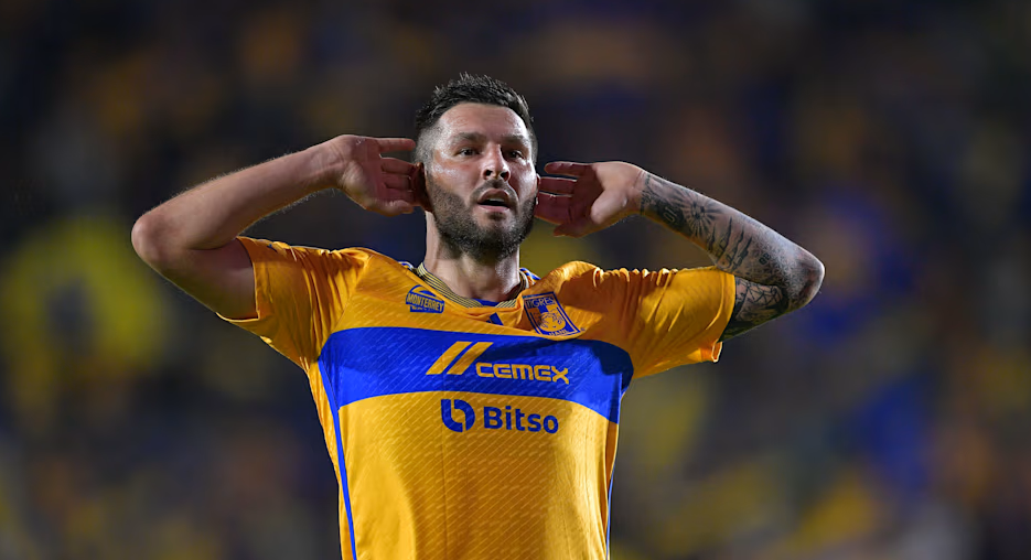 Gignac defiende a ‘Chicharito’ ante críticas tras su regreso a Chivas