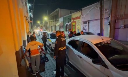 Lesionado de gravedad tras caer frente a un bar en Saltillo