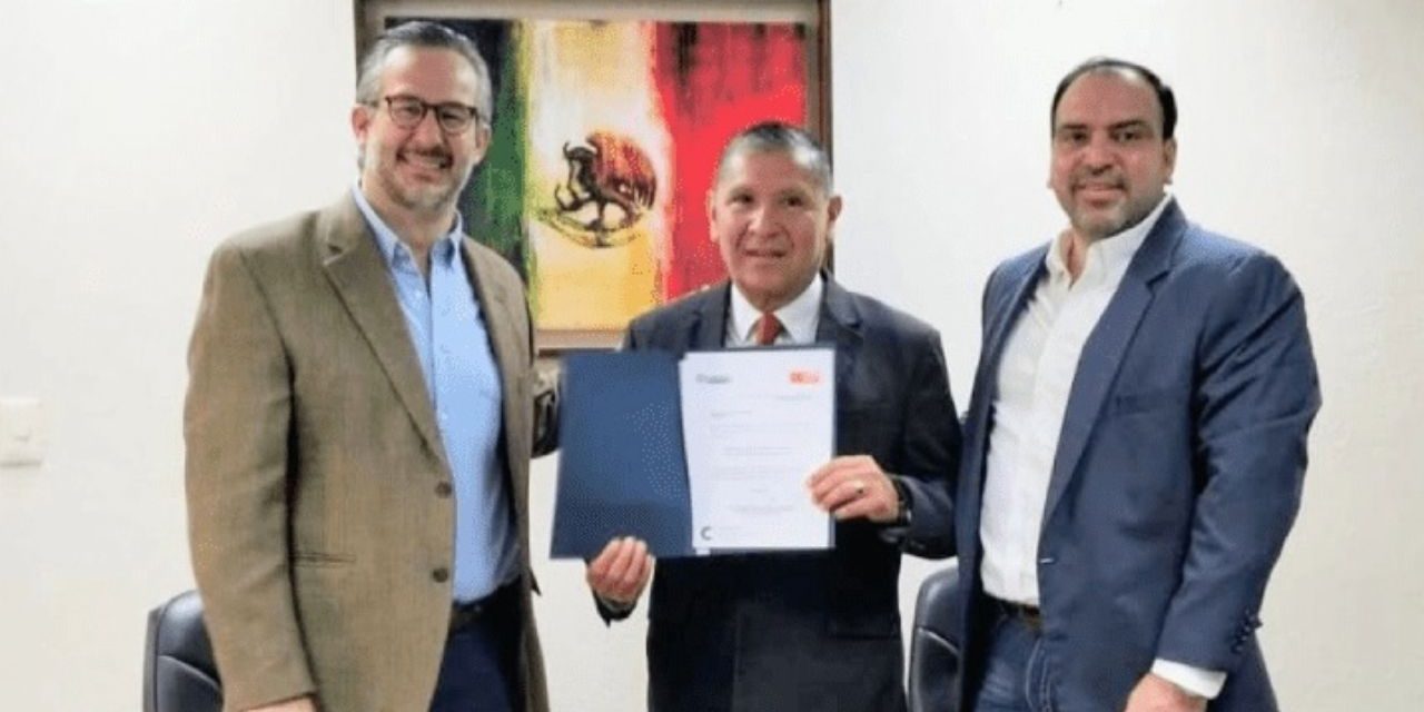 Nombran a nuevo director de la Escuela Normal Experimental de San Juan de Sabinas