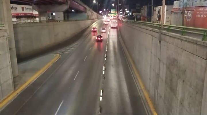 Municipio inicia la instalacion de estructuras para la delimitación de carriles en Periférico