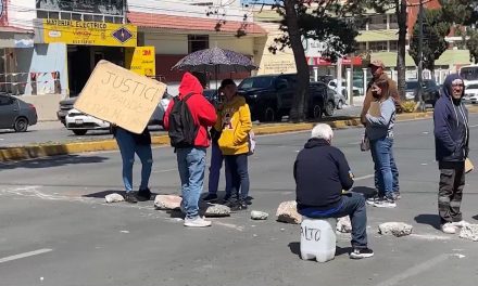 Saltillense lleva un año sin coche y sin la devolución de su dinero