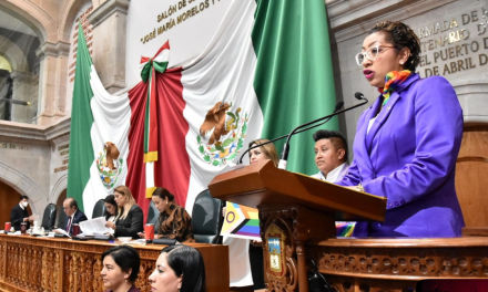 Morena impulsa baños inclusivos y licencias menstruales en el Edomex