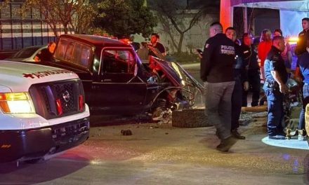 Tragedia en Torreón: Motociclista pierde la vida al ser arrollado por camioneta; otro sigue herido