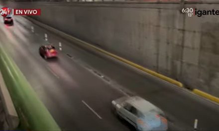 Automovilistas de Saltillo no respetan nuevas delimitaciones de carriles en Periférico