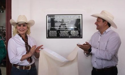 Inaugura Laura Jiménez el Centro de Subastas de Ganado en Múzquiz