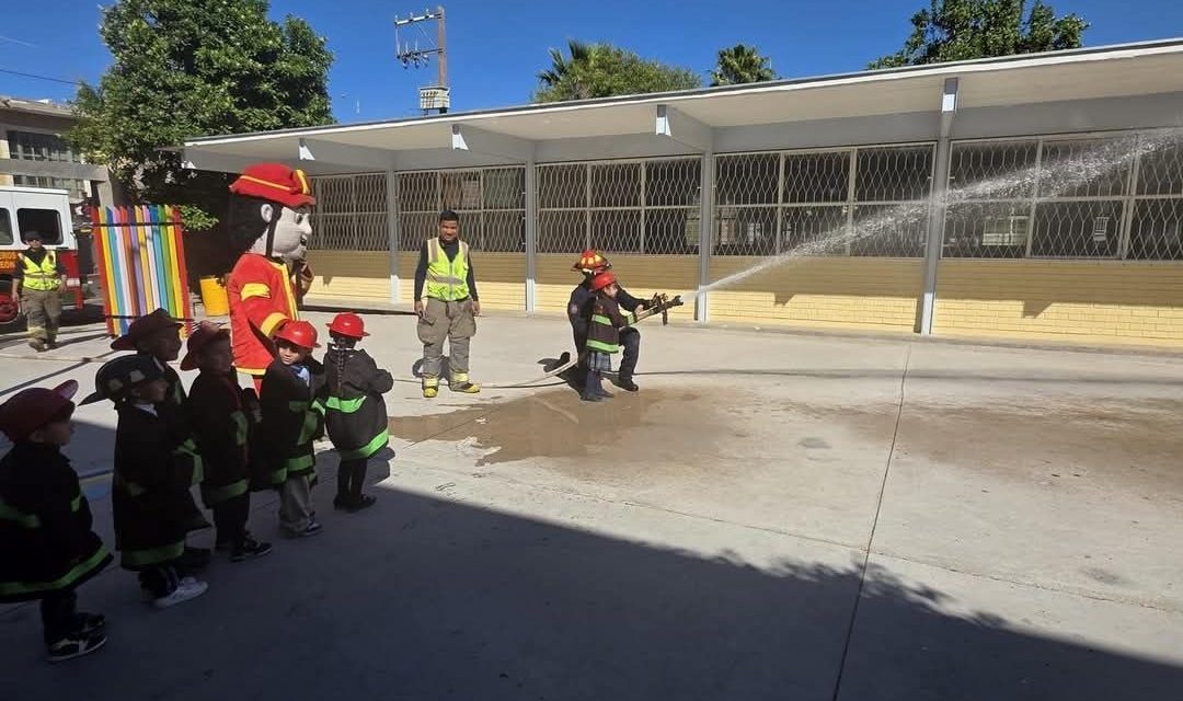 Capacitan a estudiantes sobre prevención de accidentes