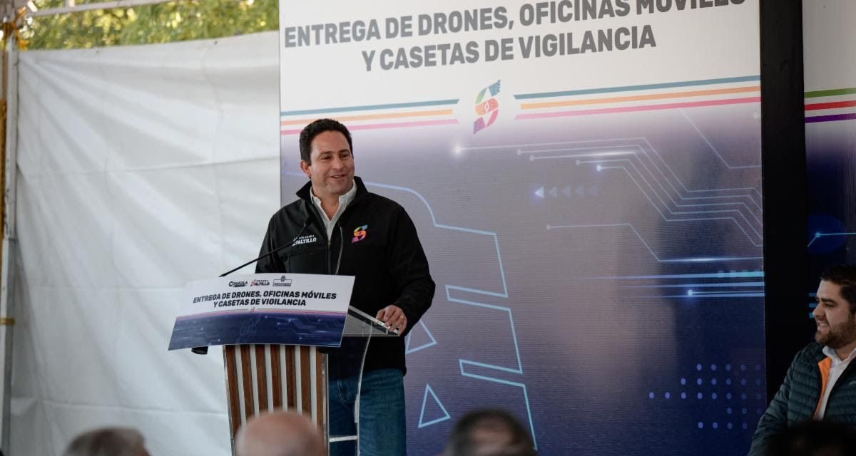 Entrega Javier Díaz oficinas, casetas y drones a la Policía de Saltillo