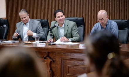 Presenta Javier Díaz Plan Municipal de Desarrollo ante el Cabildo