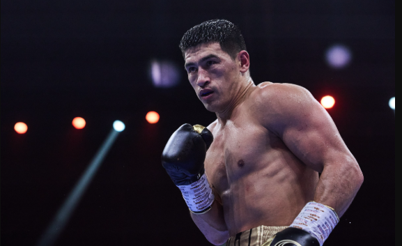 Bivol renuncia al título del CMB y Benavidez es elevado a campeón mundial semipesado