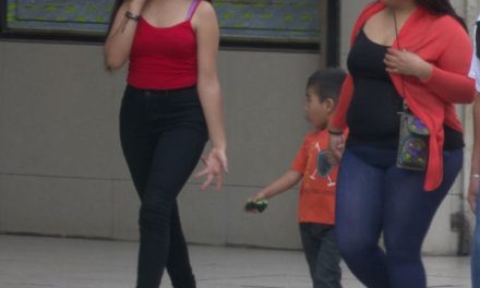 Contar con una red de apoyo es fundamental para evitar omisiones de cuidados en niños
