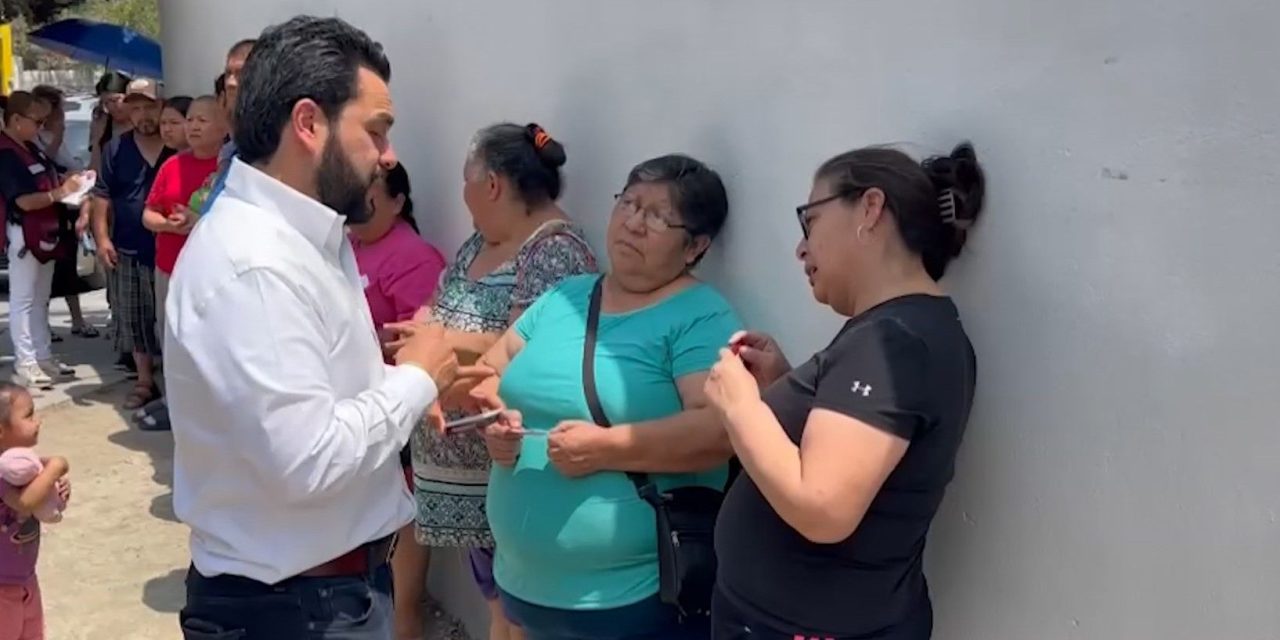 Desarrolla mercadito en sábado de gloria