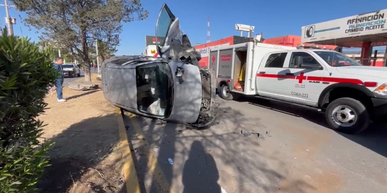 Ignora alto en la colonia Topochico y deja a mujer lesionada