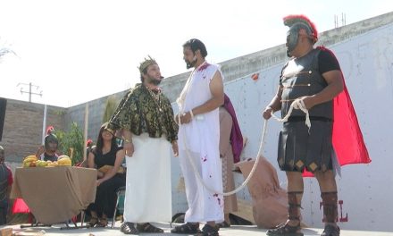 Presencian pasión y muerte de Jesús en la colonia Valle de las Flores