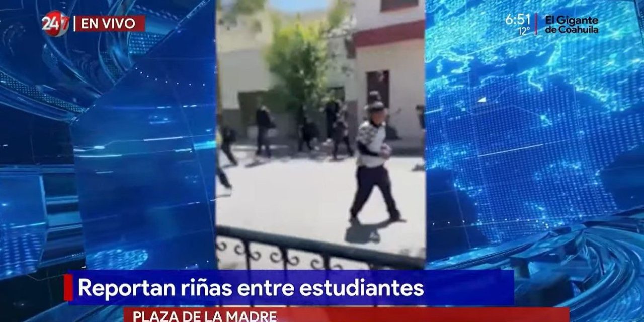 Saltillo: Alumnos de secundaria se dan ‘en la madre’ por la Plaza de la Madre