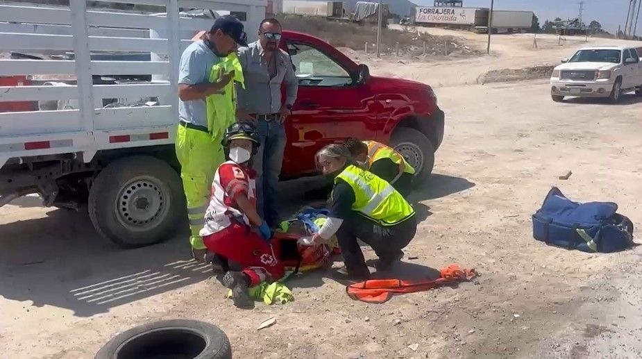 Un hombre fue atropellado al retirar una llanta a la altura de La Angostura