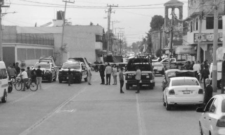 Hombres armados fulminan a padre de familia y su pequeño de 4 años por conflicto vial en Edomex