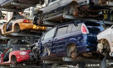 UE multa a Volkswagen, Stellantis y otros fabricantes por cártel de reciclaje