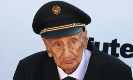 Fallece César Maximiliano Gutiérrez Marín, último integrante del Escuadrón 201, a los 100 años