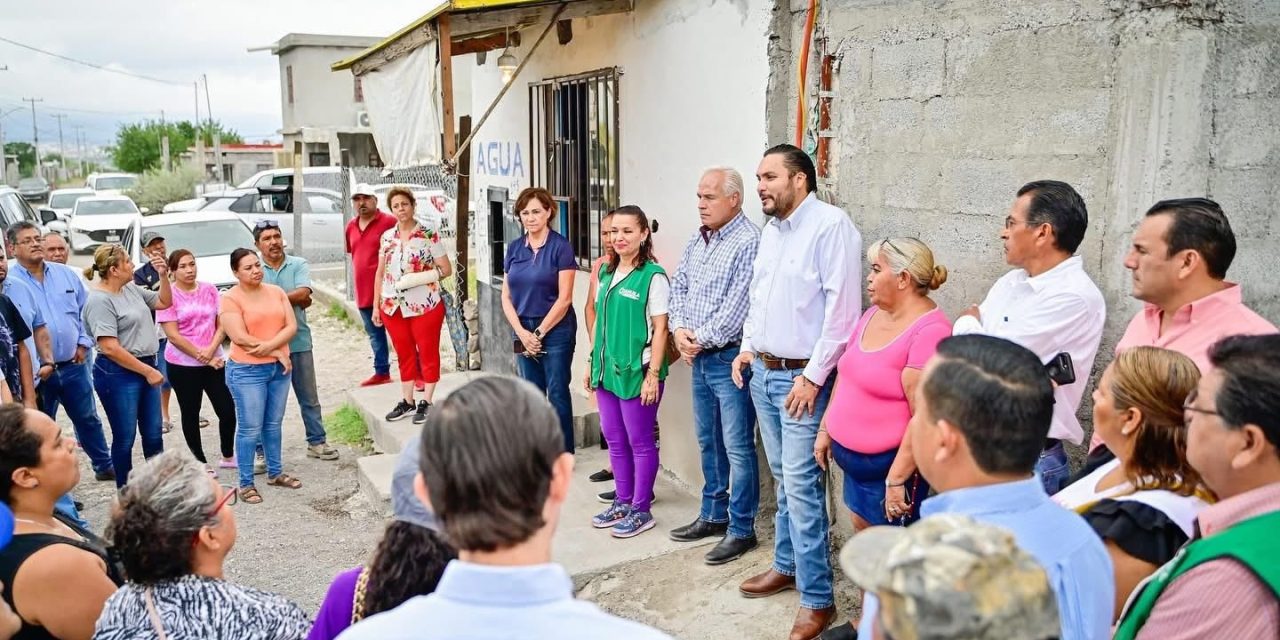 Manolo Jiménez y Carlos Villarreal dan certeza patrimonial a cientos de familias