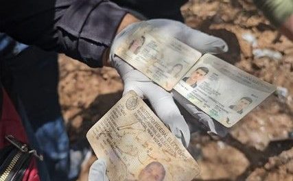 Aparece el INE de Alexia y Ulises junto a seis cuerpos en una fosa clandestina; estaban reportados como desaparecidos