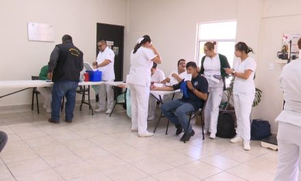 El IMSS llevó una feria de la salud a la Narro