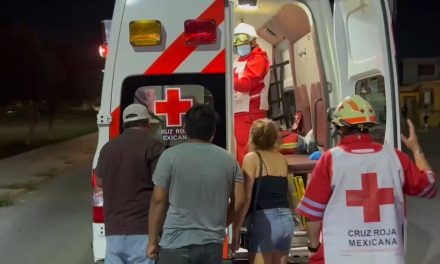 Hombre resulta con quemaduras graves tras incendio provocado en su vivienda en Saltillo