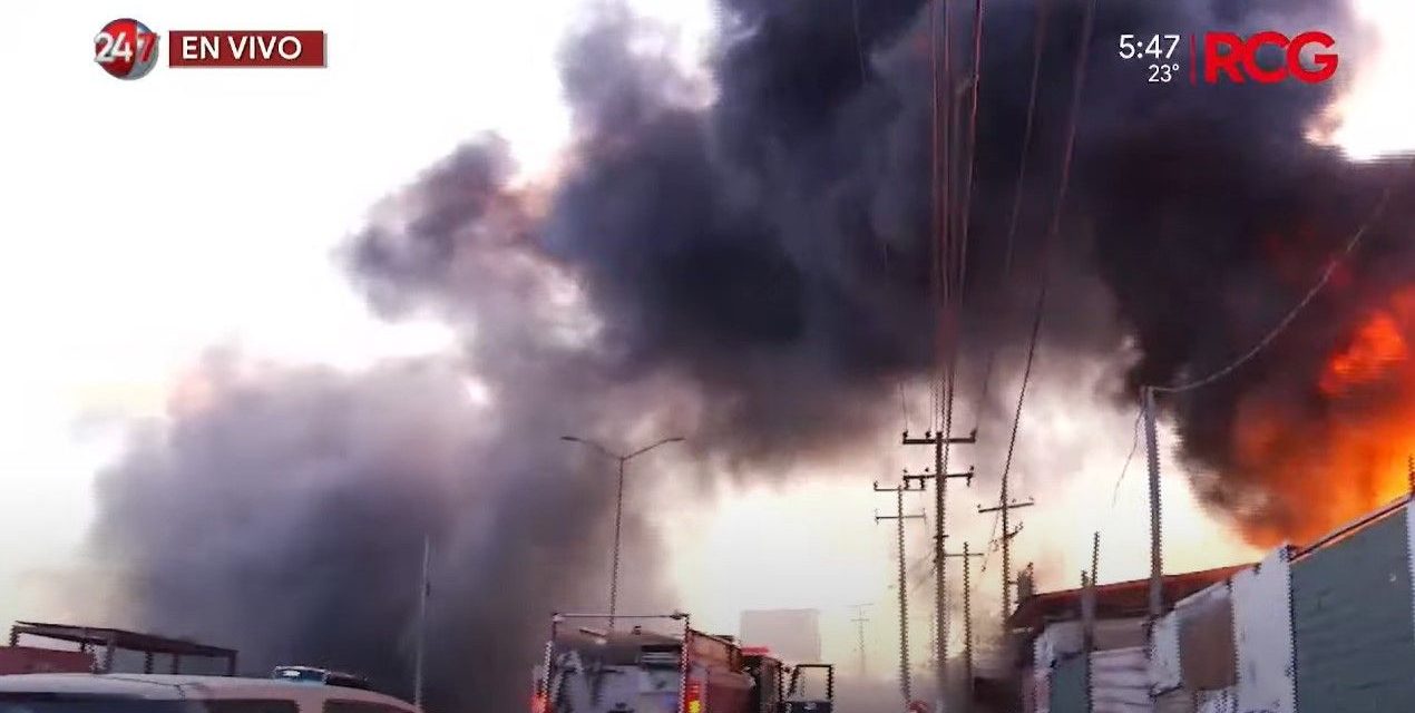 Saltillo amanece con un incendio; ocurrió en un taller de la colonia Landín
