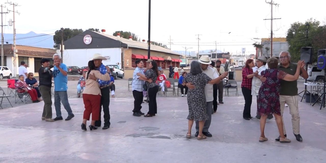 Lleva el alcalde de Saltillo cultura a todos los rincones