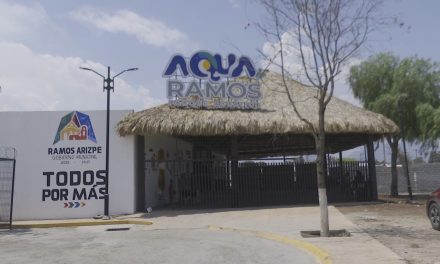 Pasan día de asueto en Aqua Ramos