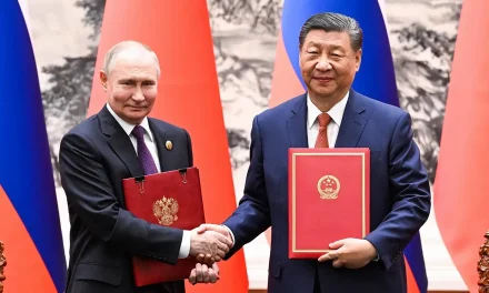 China y Rusia se comprometen a permanecer juntos frente a EE. UU.