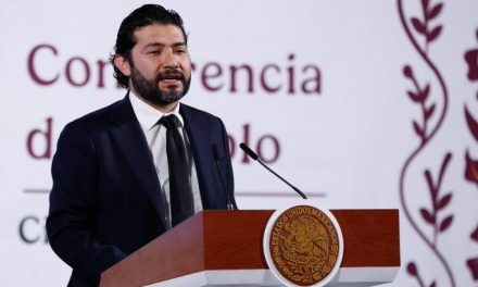 México vive la ‘primavera de los derechos laborales’, afirma el secretario del Trabajo en el Día del Trabajo