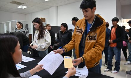 Lanzan convocatoria para beca ‘Por Amor a tu Futuro’ en Acuña