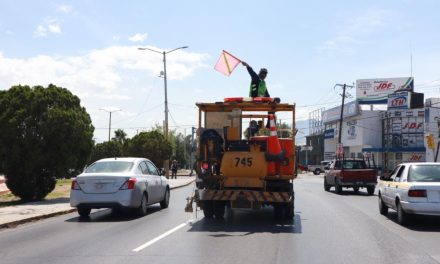 Delimita Saltillo carriles centrales en Distribuidor Vial El Sarape
