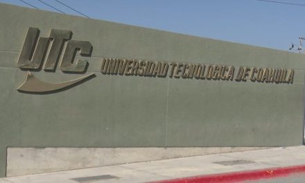 Reconocen 30 años de labor de la UTC