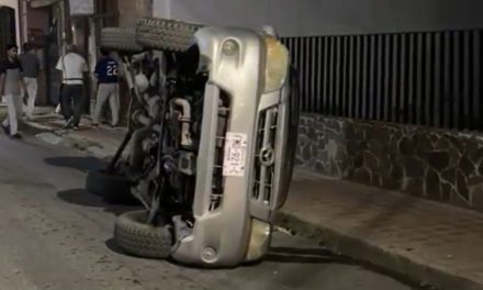 Hombre en estado de ebriedad volcó porque ‘tuvo un susto’