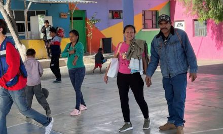 ‘Decidimos quedarnos aquí’; migrante salvadoreña detiene su camino hacia EU para estar en Saltillo