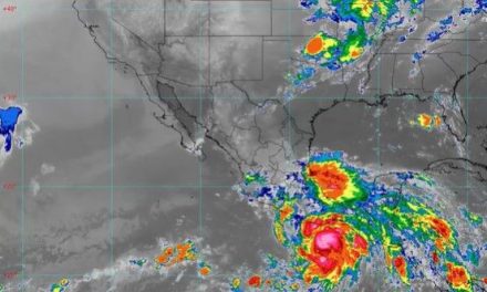 Erick se convierte en huracán categoría 1 y amenaza gran parte de México con lluvias torrenciales