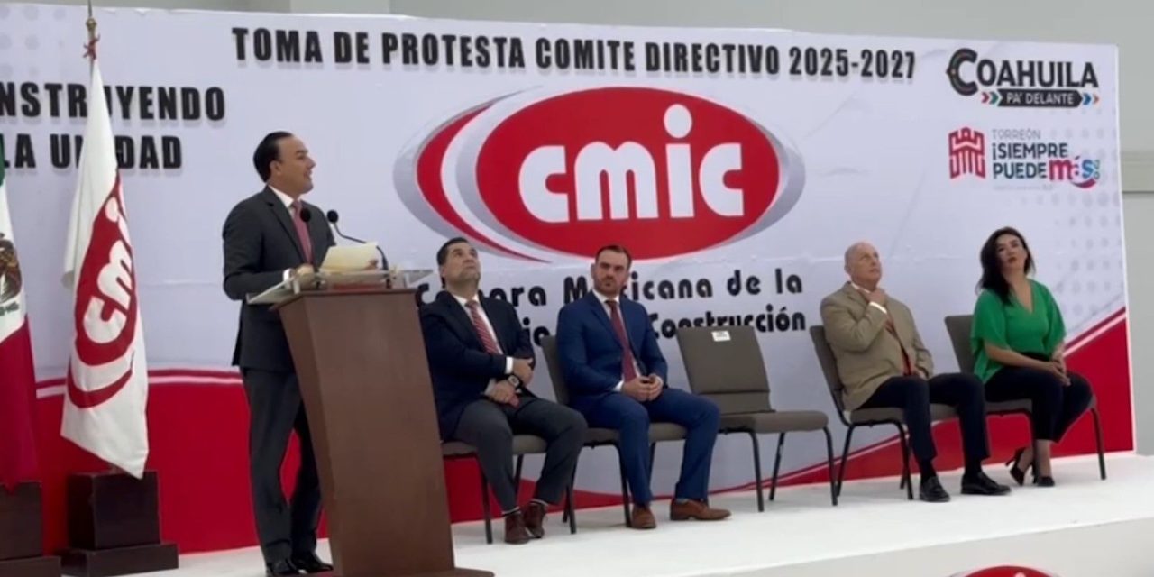 El Gobernador le tomó la protesta al nuevo presidente de la Cámara de la Construcción