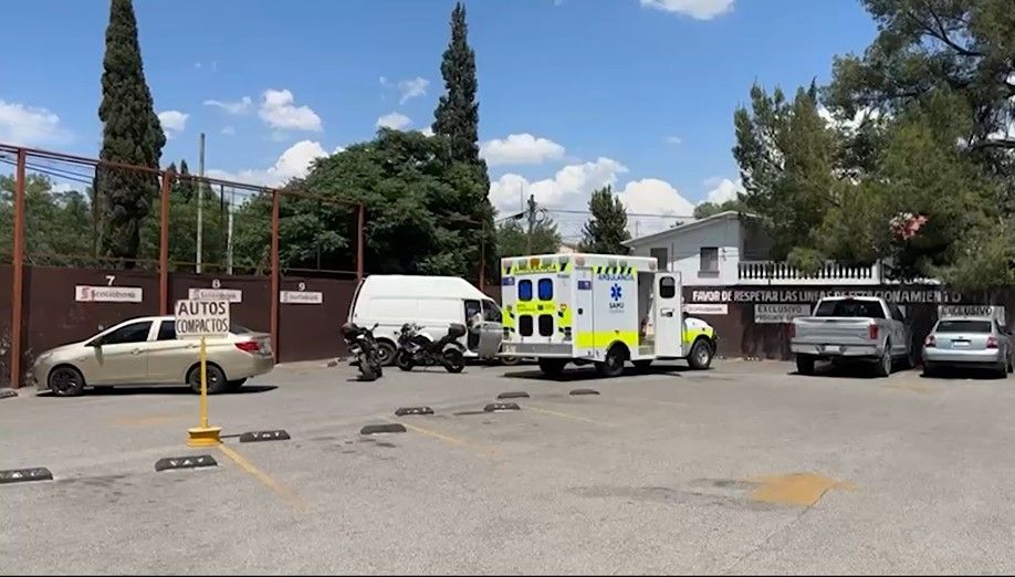 Hombre muere presuntamente de un infarto, realizaba labores en banco de Saltillo