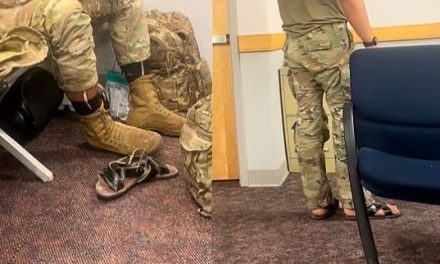 Soldado en Estados Unidos se hace viral por usar sus ‘huaraches militares’