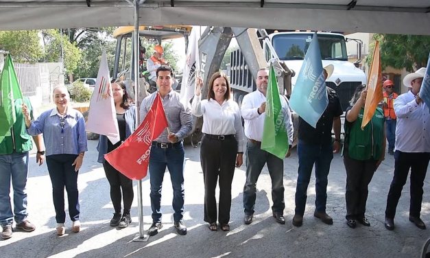 Lleva Sari Pérez agua y drenaje a la Bellavista en Frontera, Coahuila
