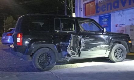Logra huir tras provocar un choque en Saltillo