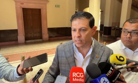 Presenta UAdeC denuncia por títulos falsos ante la Fiscalía
