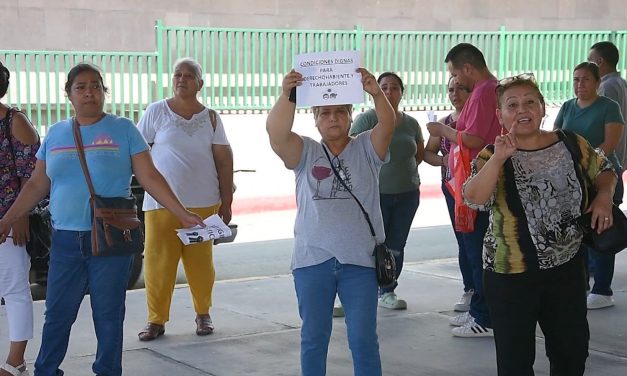 Protestan derechohabientes del IMSS en Monclova