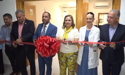 Rehabilitan gobierno estatal y sección 38 sala de hemodinamia en la Clínica Magisterio