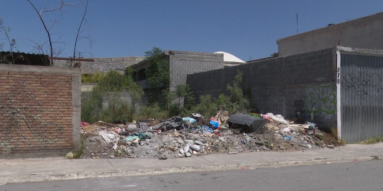 Usan terreno como basurero en la colonia Blanca Estela de Ramos Arizpe