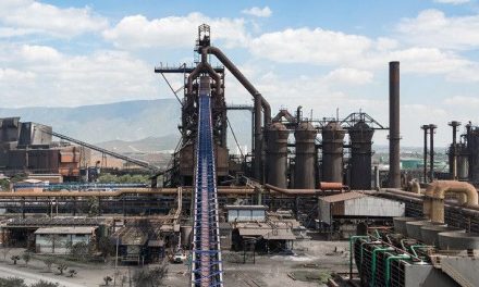 Lista de indemnizaciones de AHMSA enfurece a extrabajadores